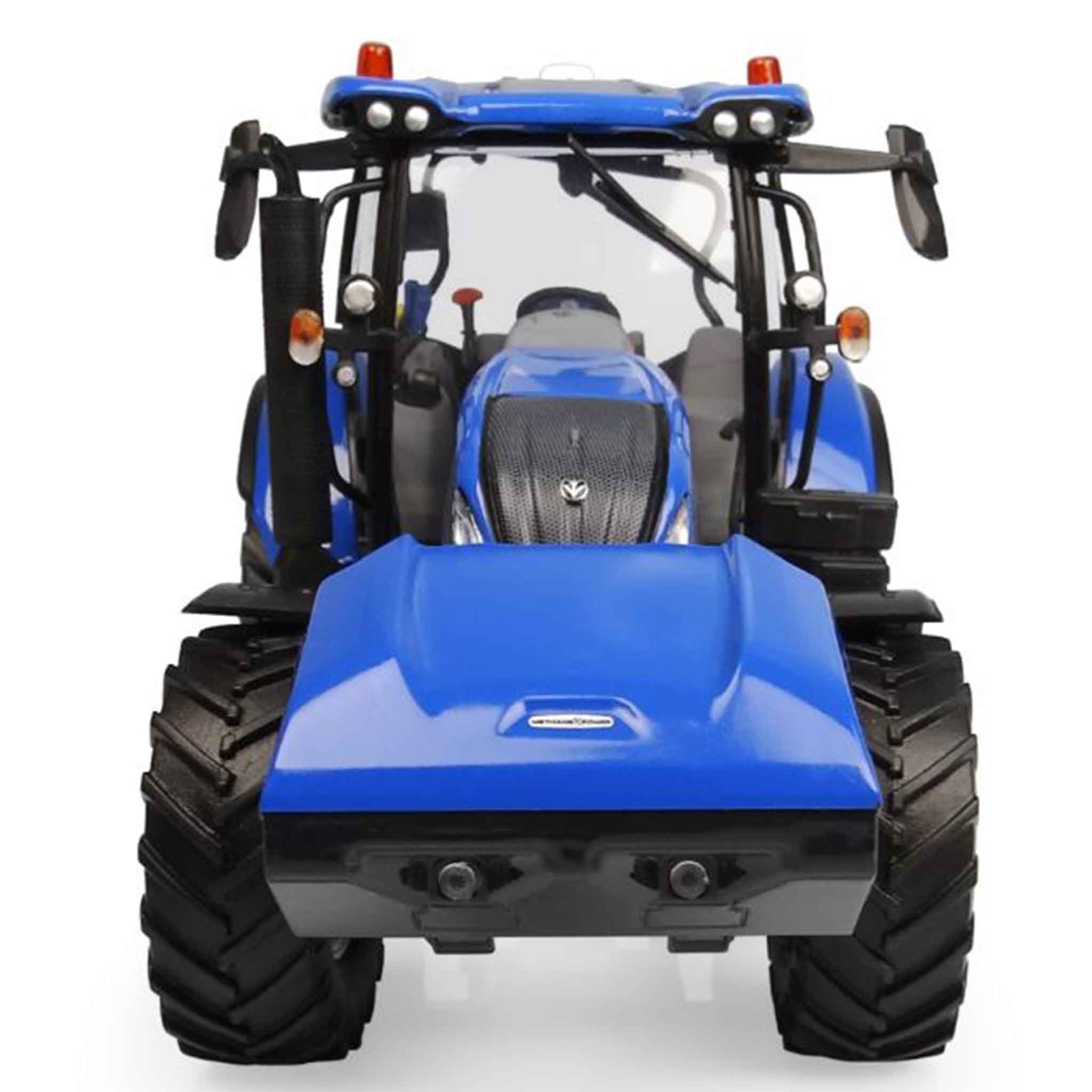 Universal Hobbies New Holland T6.180 Methane Tractor 1:32 Scale