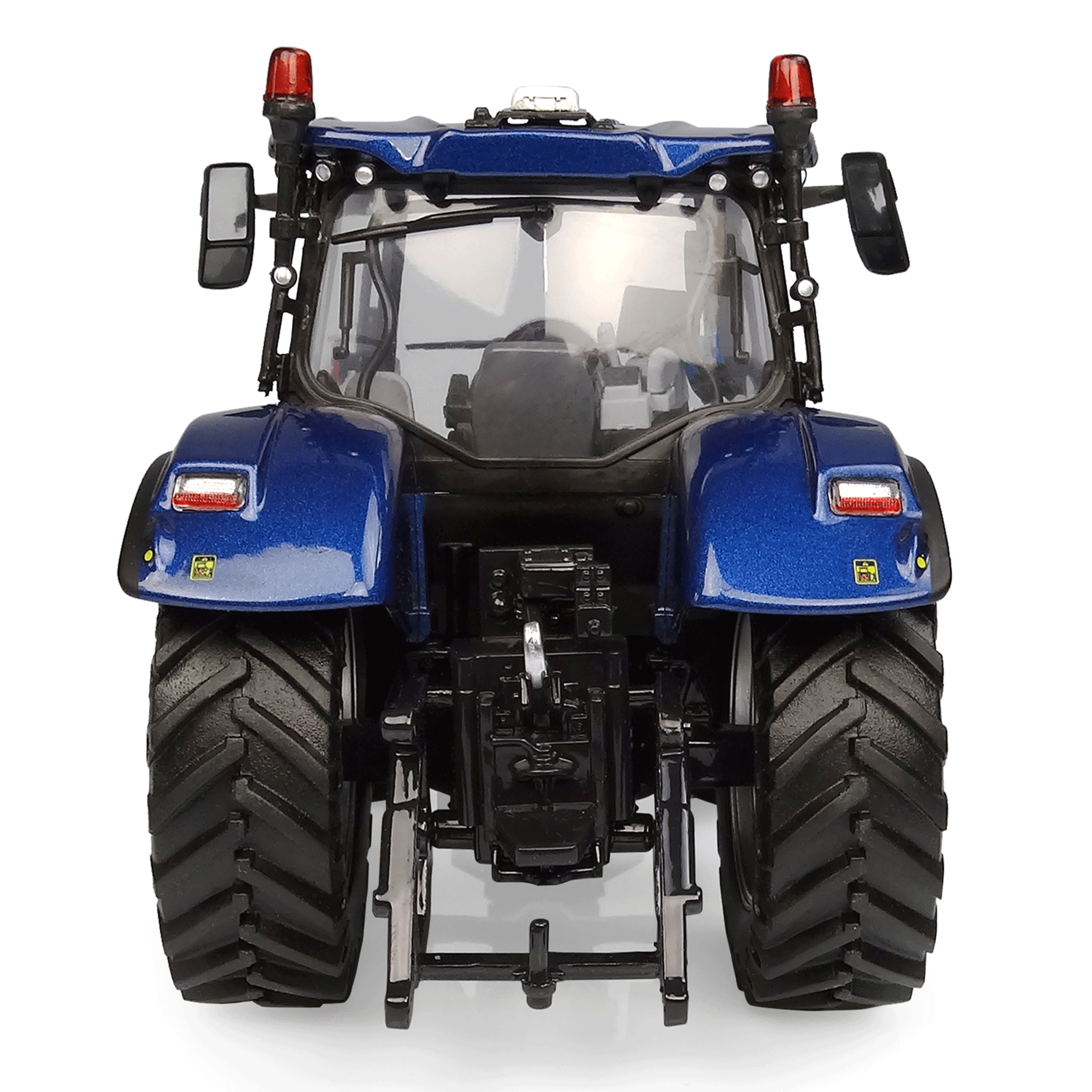 Universal Hobbies New Holland T6.180 Blue Power Dynamic Command Tractor 1:32 Scale