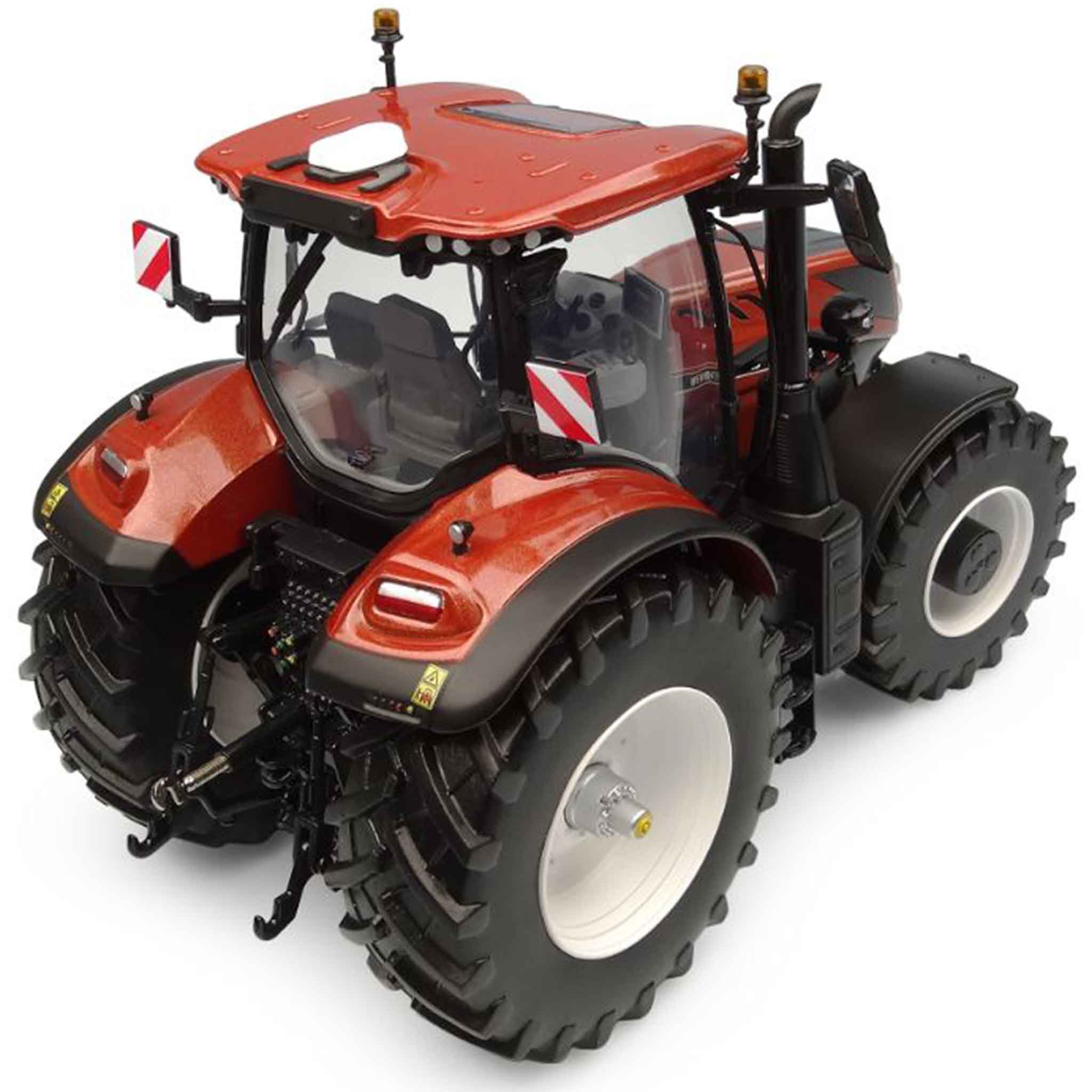 Universal Hobbies New Holland T7.300 Fiat Centenario Tractor 1:32 Scale