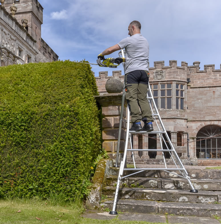 Workware HPM180 6ft Adjustable Legs Tripod Ladder 2