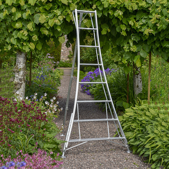 Workware HPM240 8ft Adjustable Legs Tripod Ladder 3
