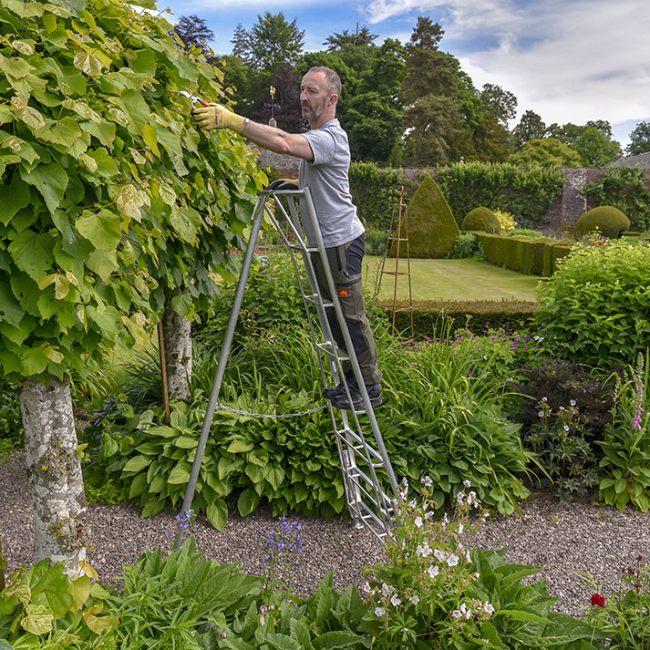 Workware HPM240 8ft Adjustable Legs Tripod Ladder 5