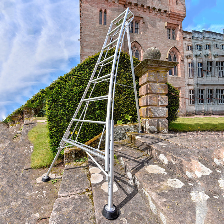 Workware HPM240 8ft Adjustable Legs Tripod Ladder 7