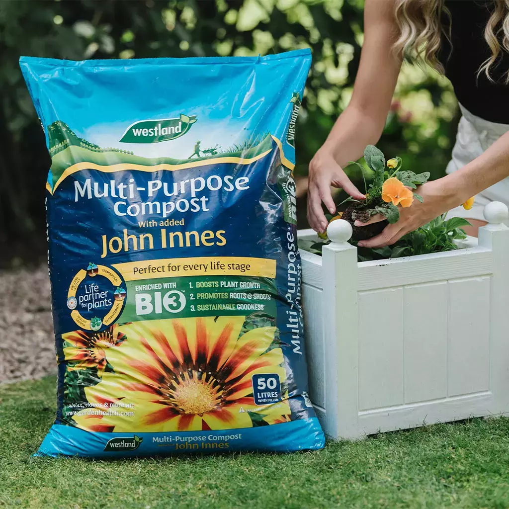 Compost, Soil & Bark