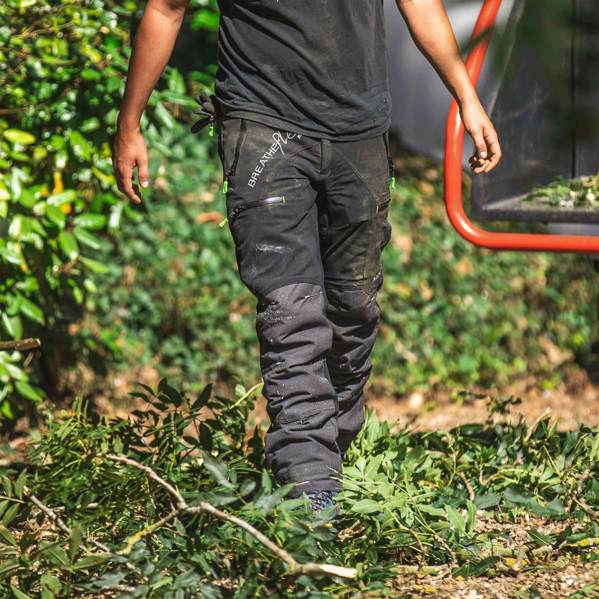 Arbortec AT4070 Breatheflex Pro Chainsaw Trousers Design C Class 1 Black