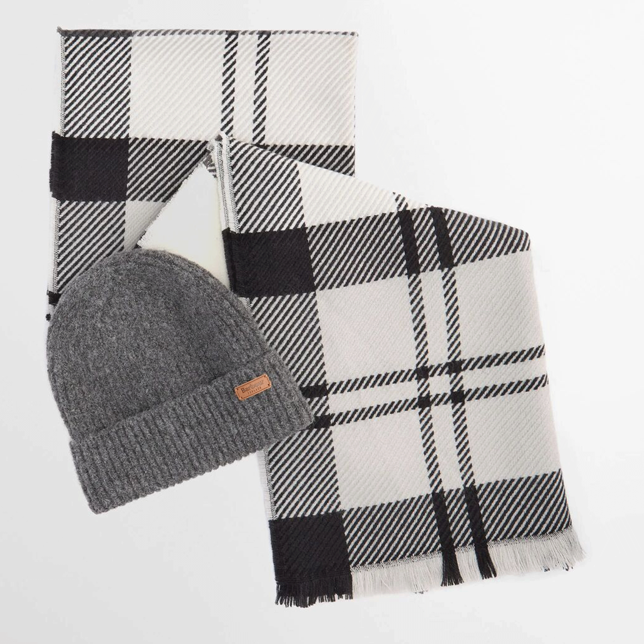 Barbour Pendle Beanie & Blair Scarf Gift Set Monochrome