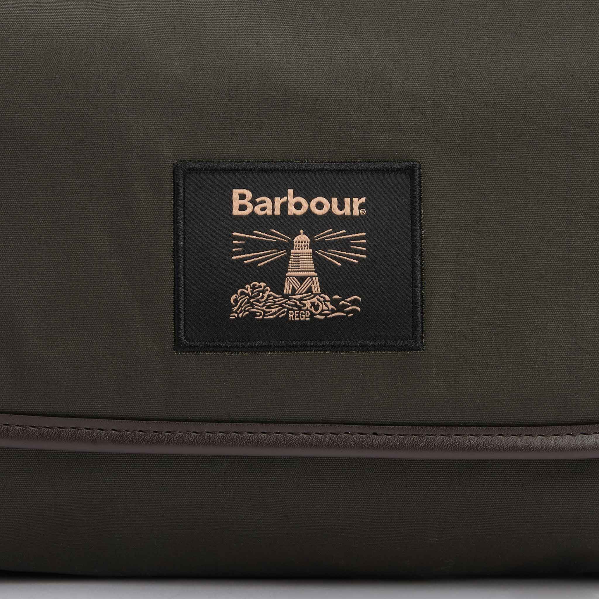 Barbour Waxed Hanging Washbag – Olive/Beacon