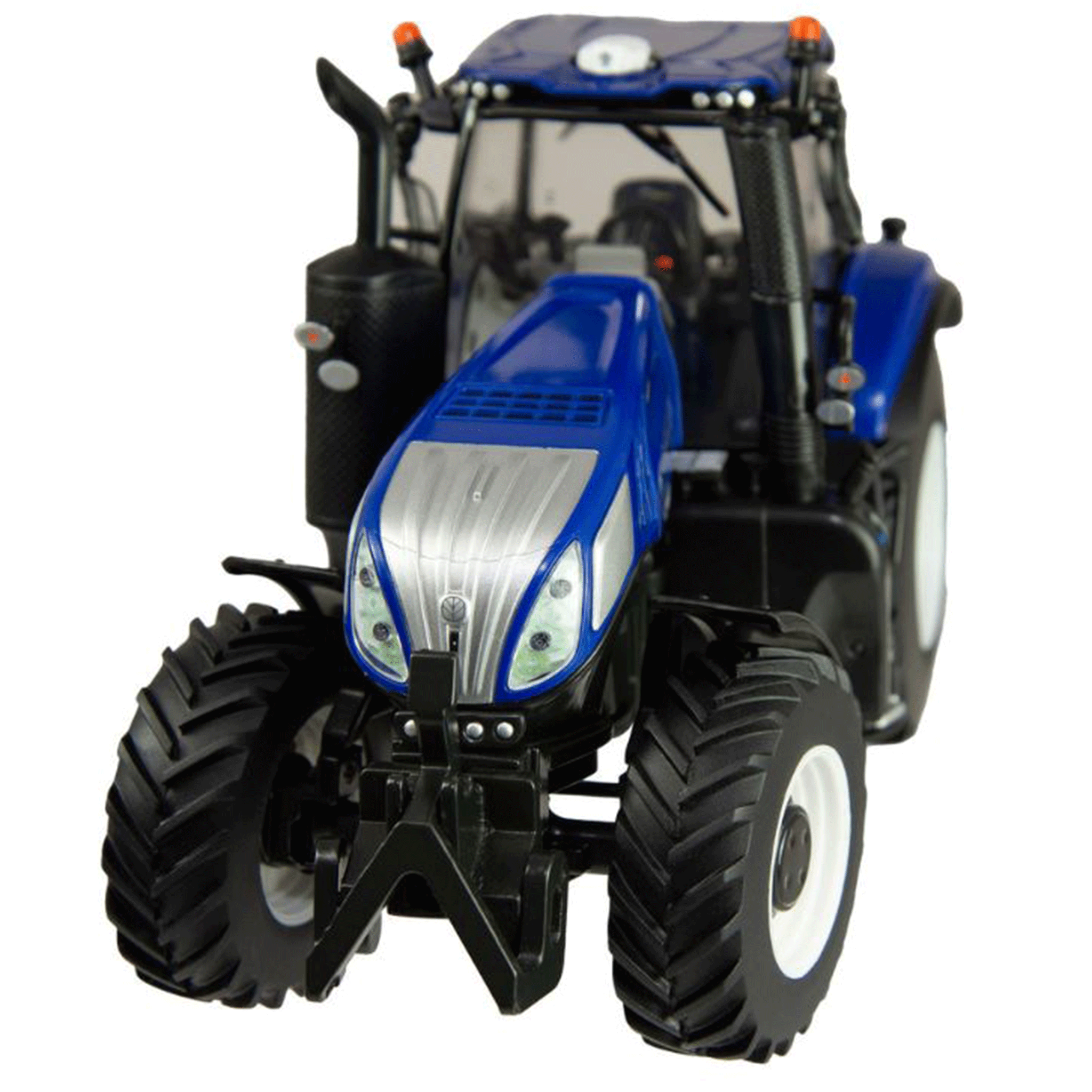 Britains New Holland T8 435 Tractor 1:32 Scale