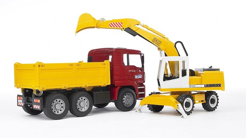 Bruder Manitou MLT 633 Telescopic Loader 1.16 Scale 4