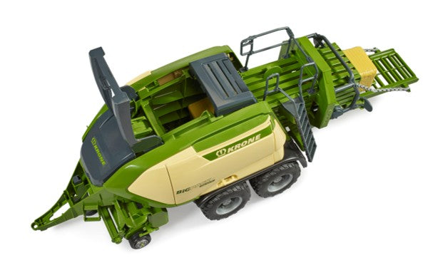 Bruder Krone Big Pack 1290 HDP VC Baler with 2 Square Bales 1:16 Scale