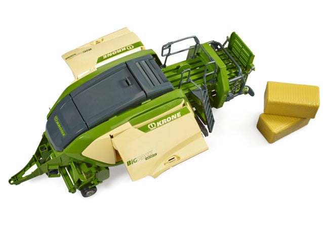 Bruder Krone Big Pack 1290 HDP VC Baler with 2 Square Bales 1:16 Scale
