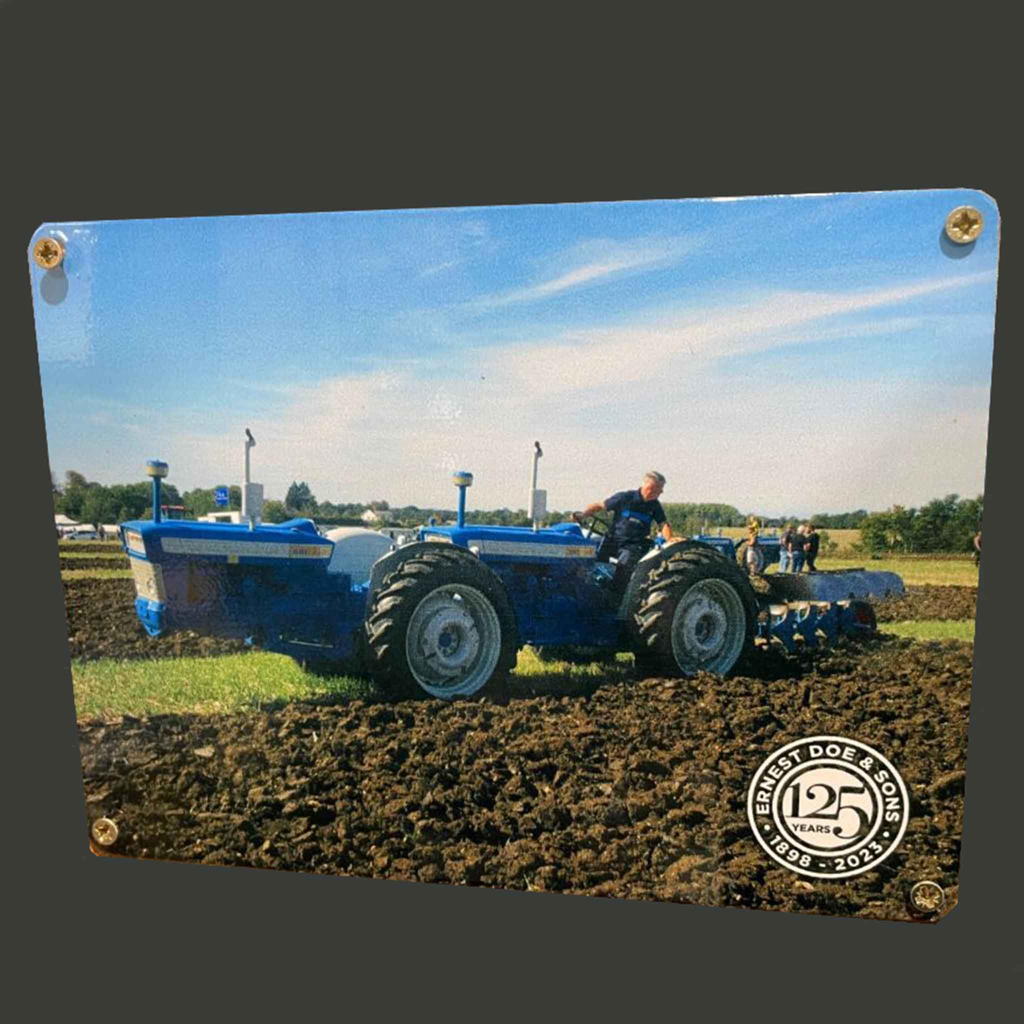 Doe 130 Triple D Tractor Small Metal Sign 125 years Special 15x20cm