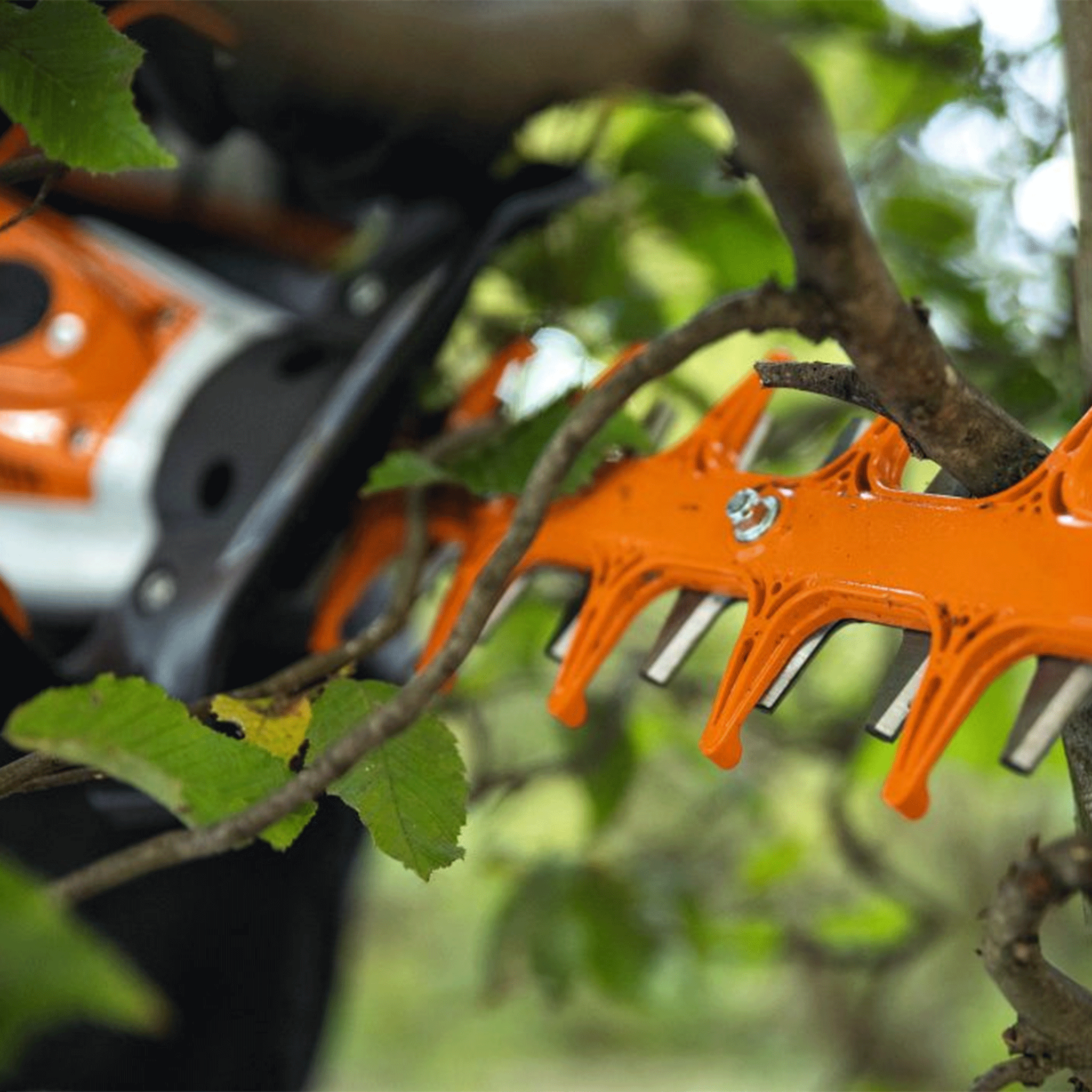 Stihl HSA 130 T Cordless Hedge Trimmer 30" Tool Only