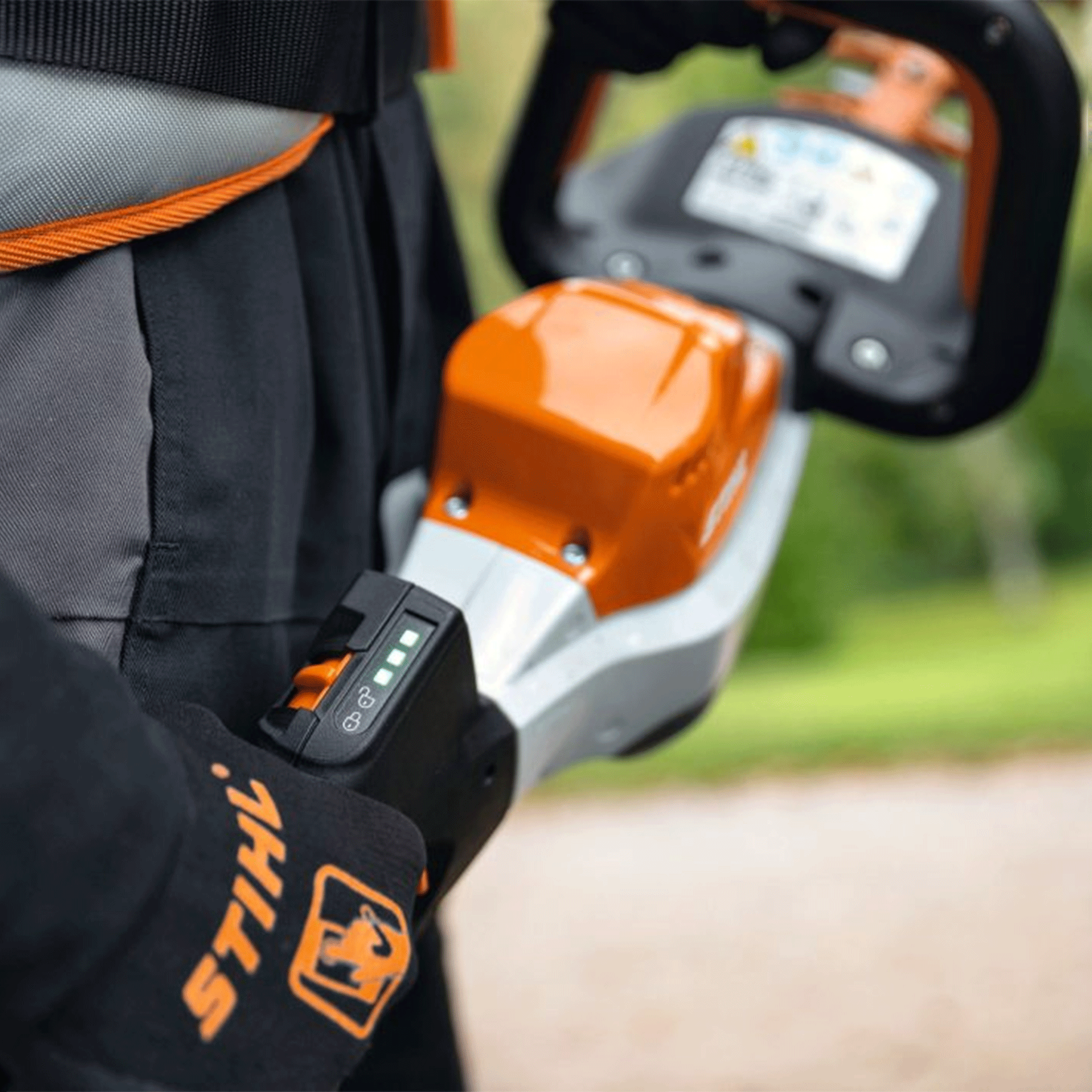 Stihl HSA 130 T Cordless Hedge Trimmer 30" Tool Only