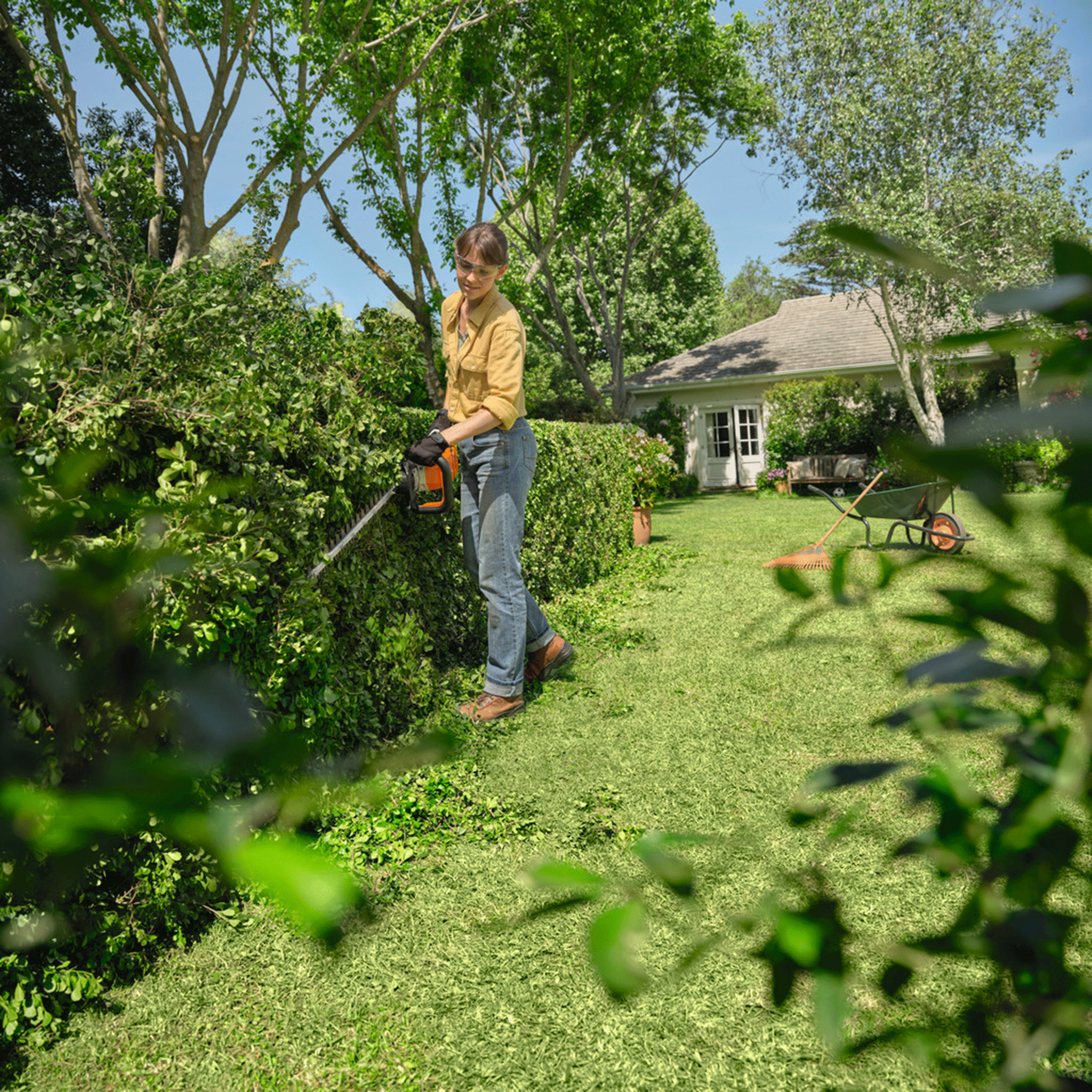 Stihl HSA 60 Cordless Hedge Trimmer Tool Only
