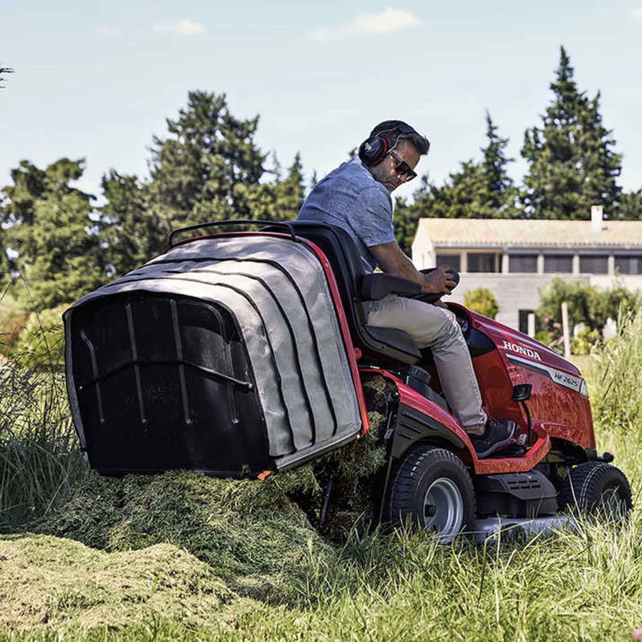 Honda 40" HYDRO 530CCV-TWIN Petrol Lawn Tractor