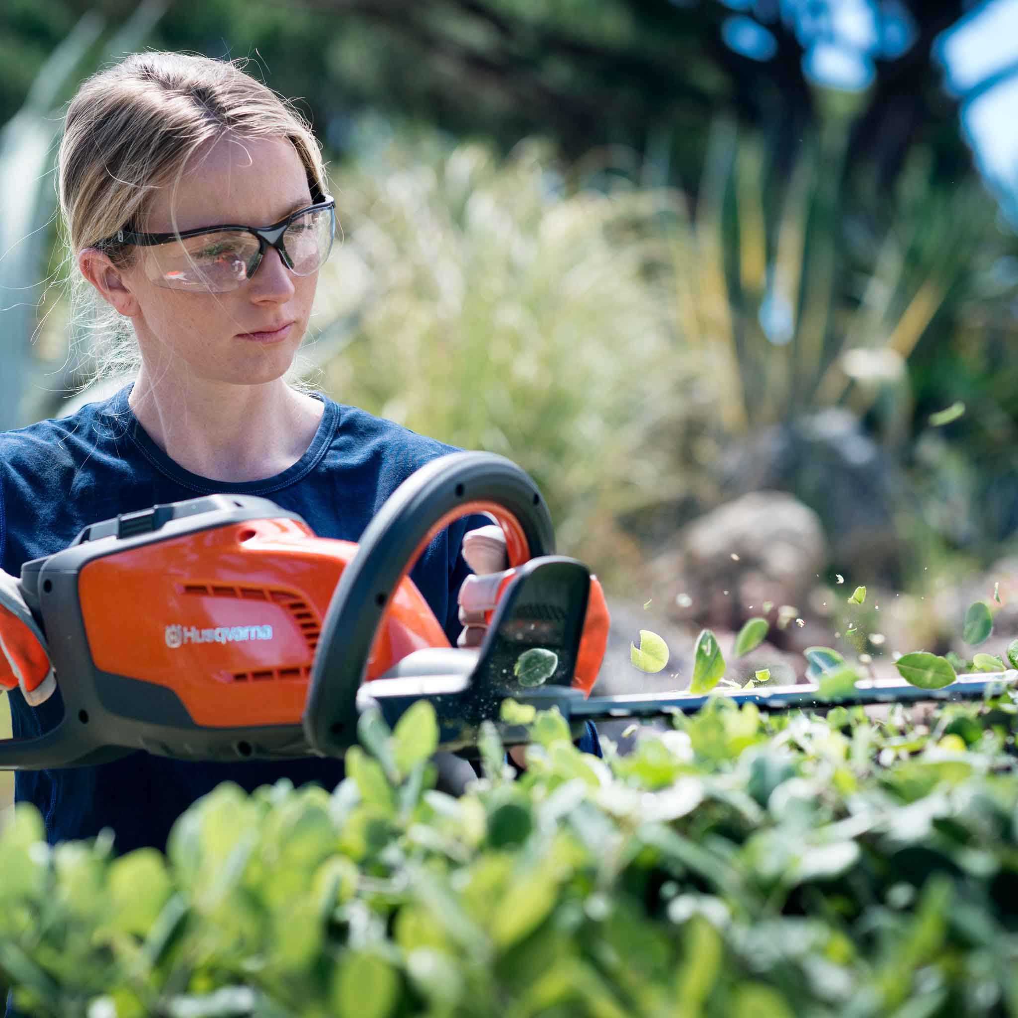 Husqvarna 115iHD45 Cordless Hedge Trimmer