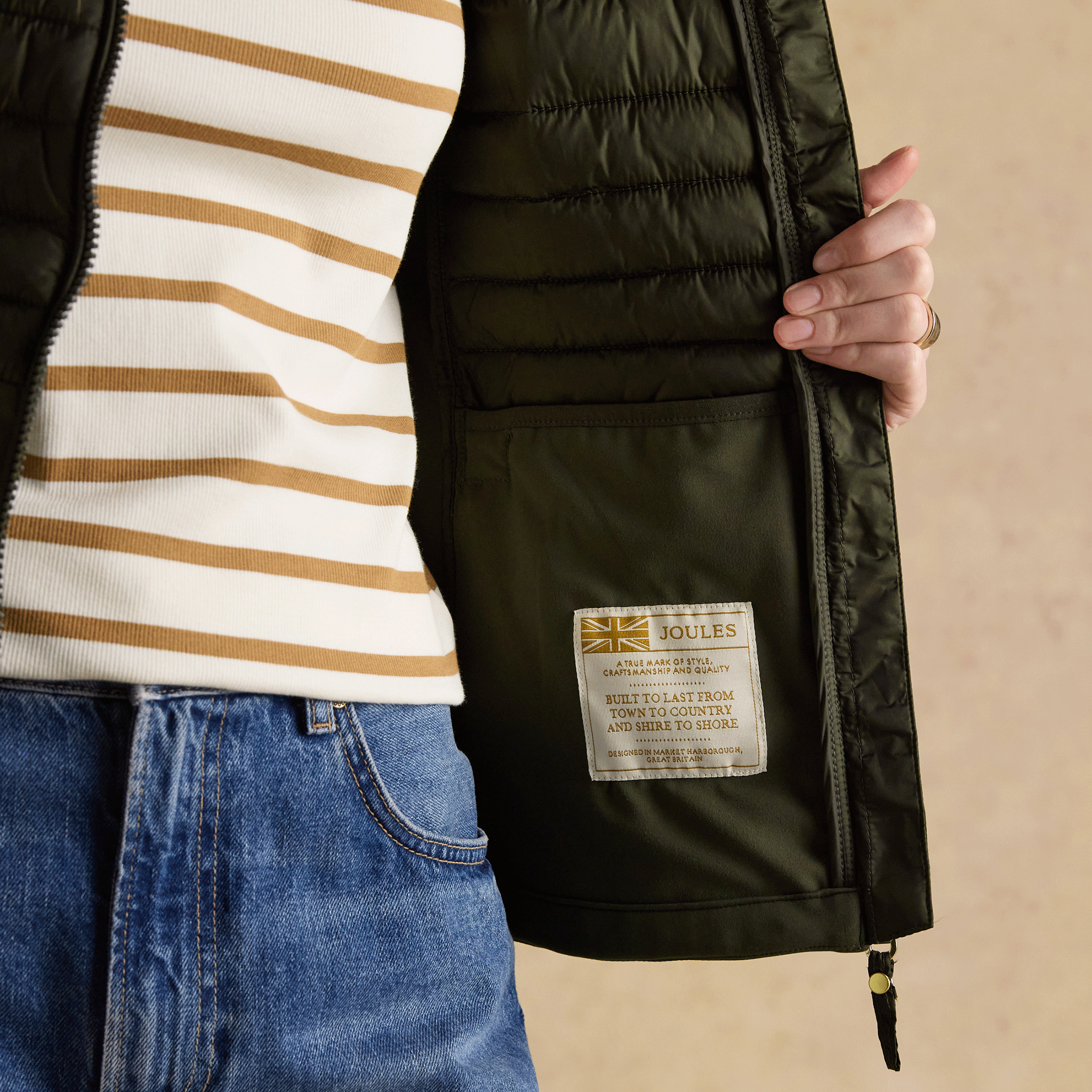 Joules Witley Showerproof Zip-through Gilet in Green