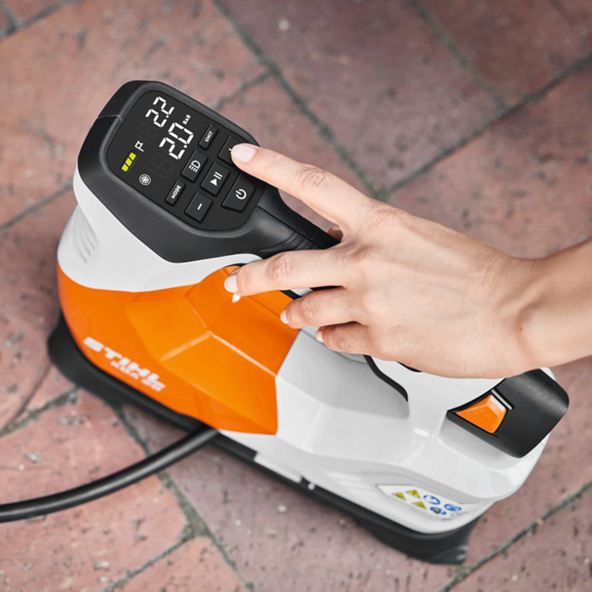 Stihl KOA 20 Cordless Compressor Kit