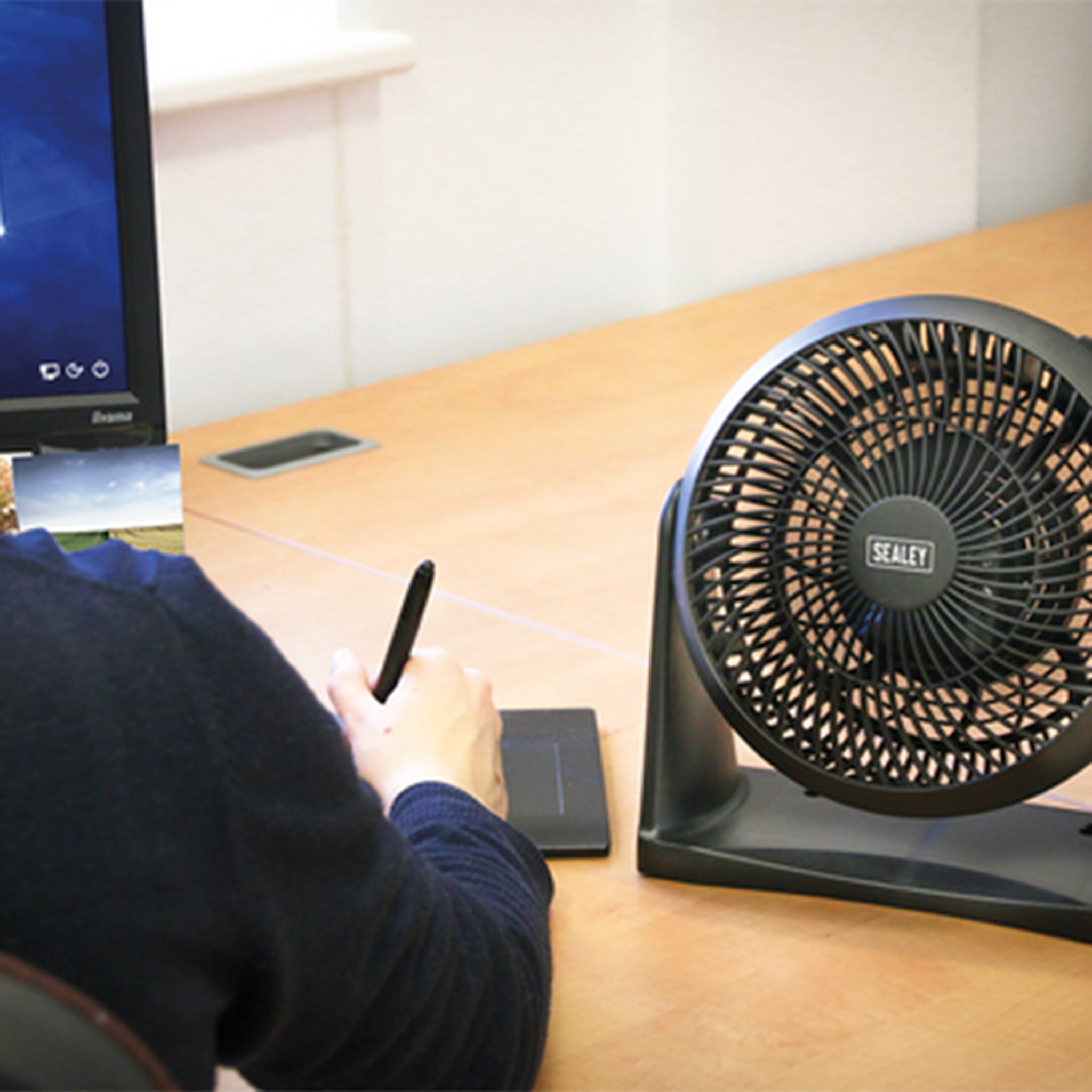 Sealey SFF08 8" Desk & Floor Fan 230V