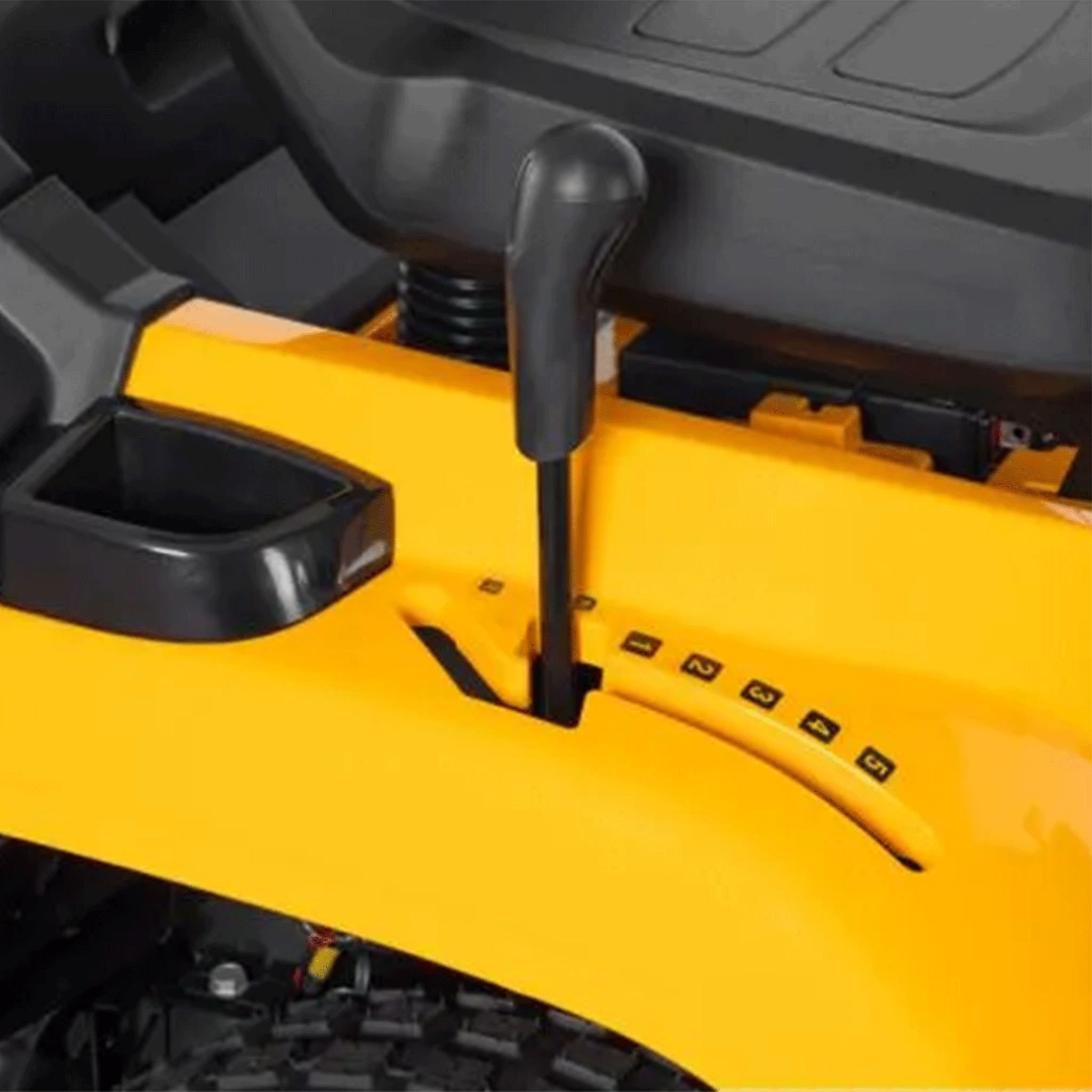 Stiga Estate 384 M Petrol Garden Tractor