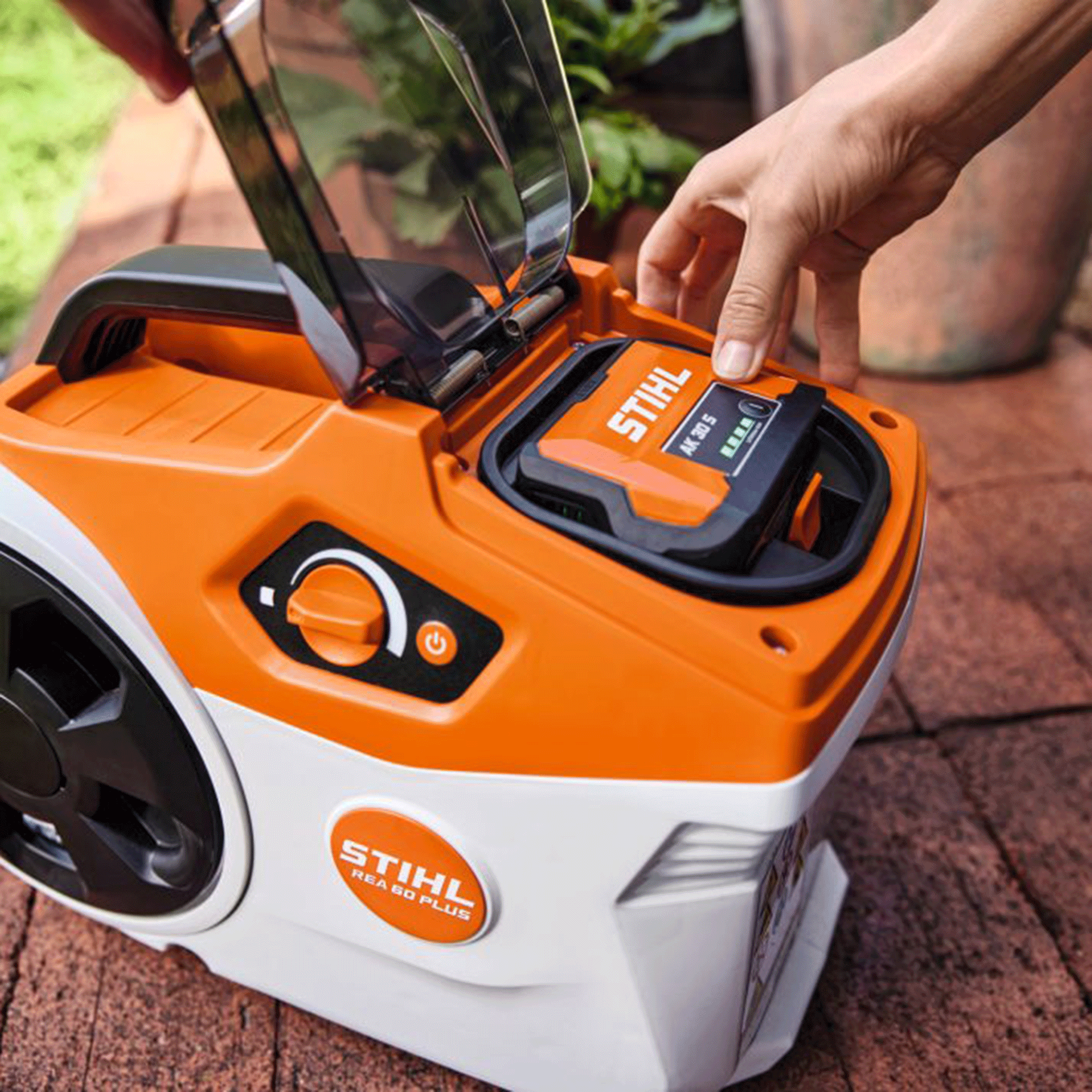 Stihl REA 60 Plus Cordless Pressure Washer Tool Only