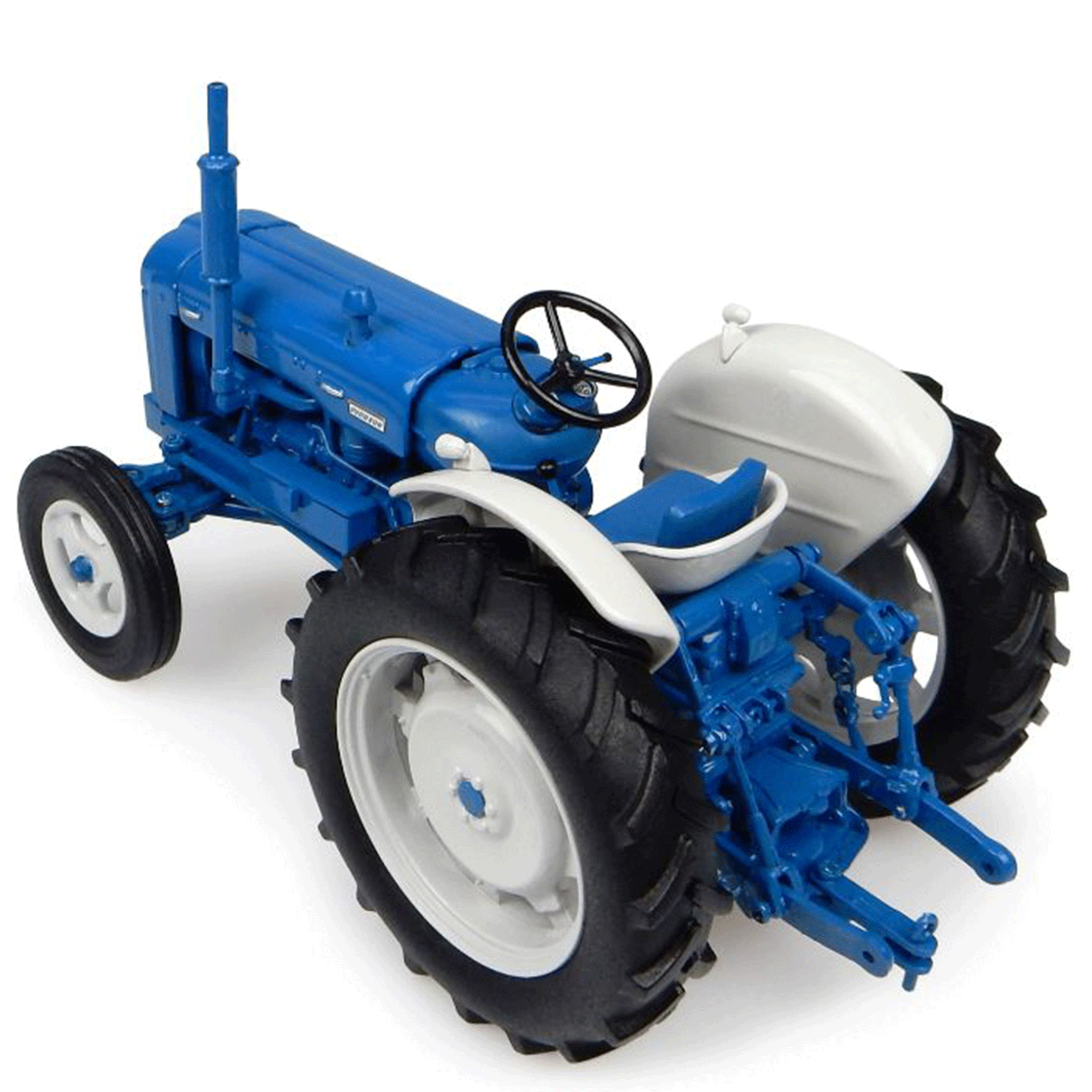 Universal Hobbies Fordson Super Major 'New Performance' Tractor 1:32 Scale