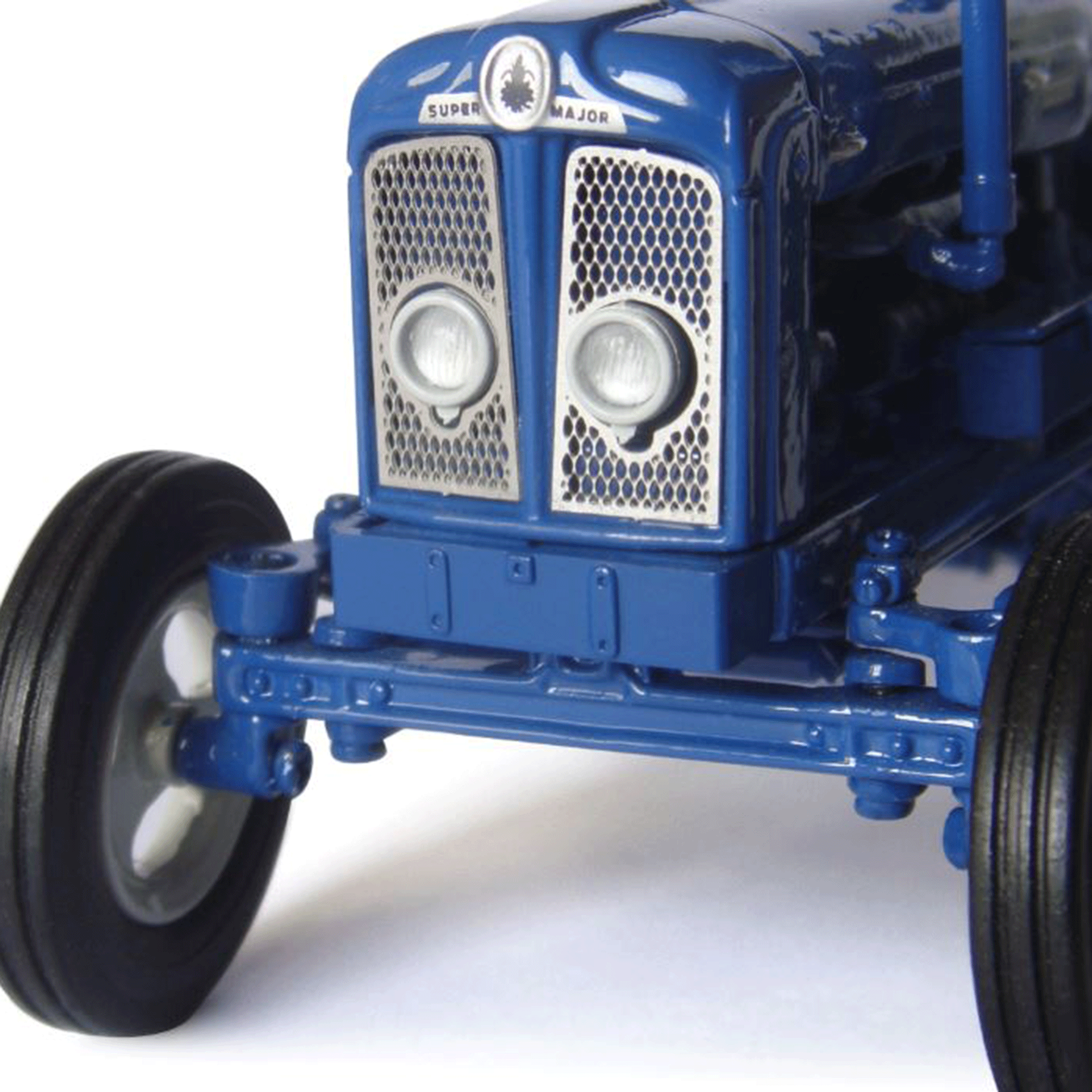 Universal Hobbies Fordson Super Major 'New Performance' Tractor 1:32 Scale