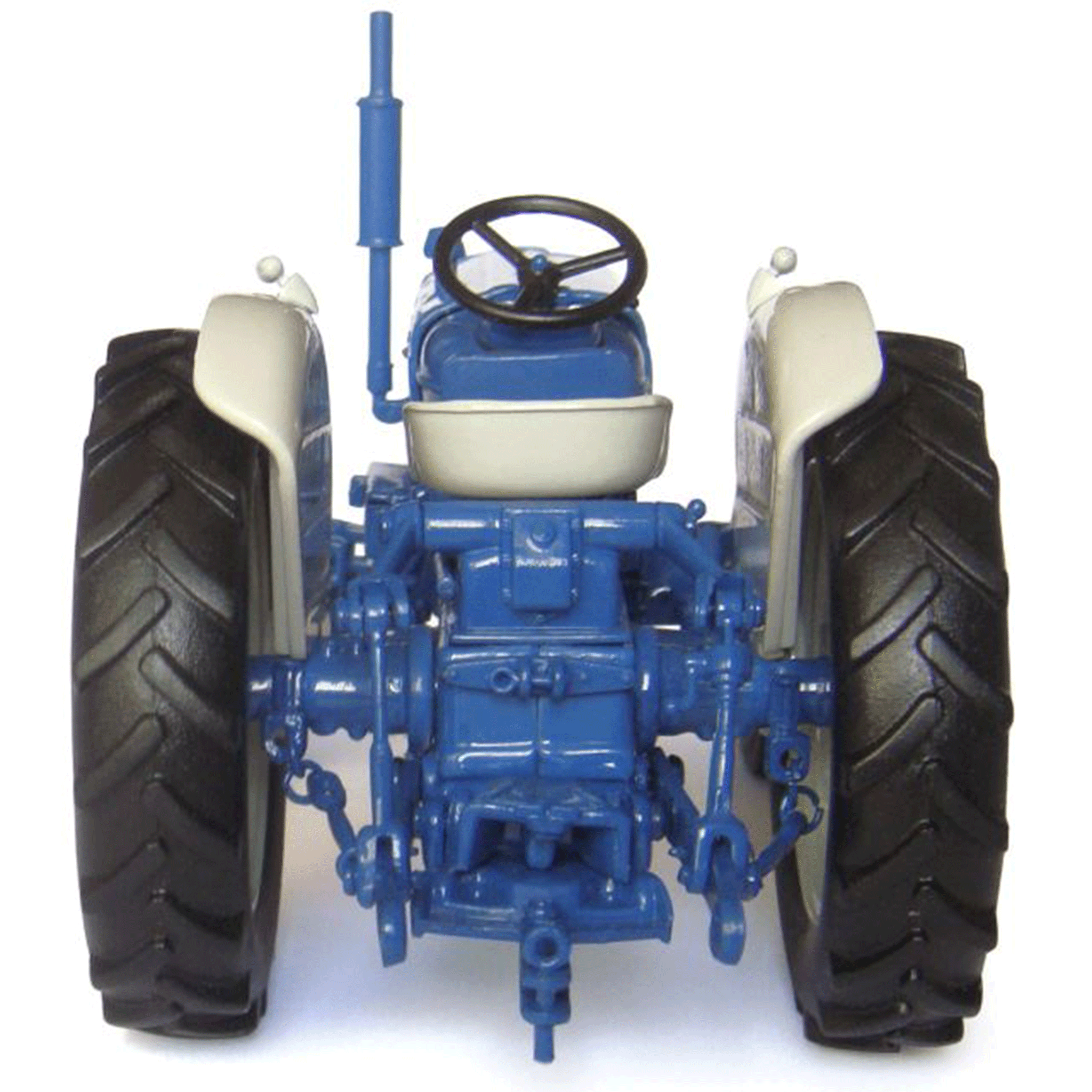 Universal Hobbies Fordson Super Major 'New Performance' Tractor 1:32 Scale