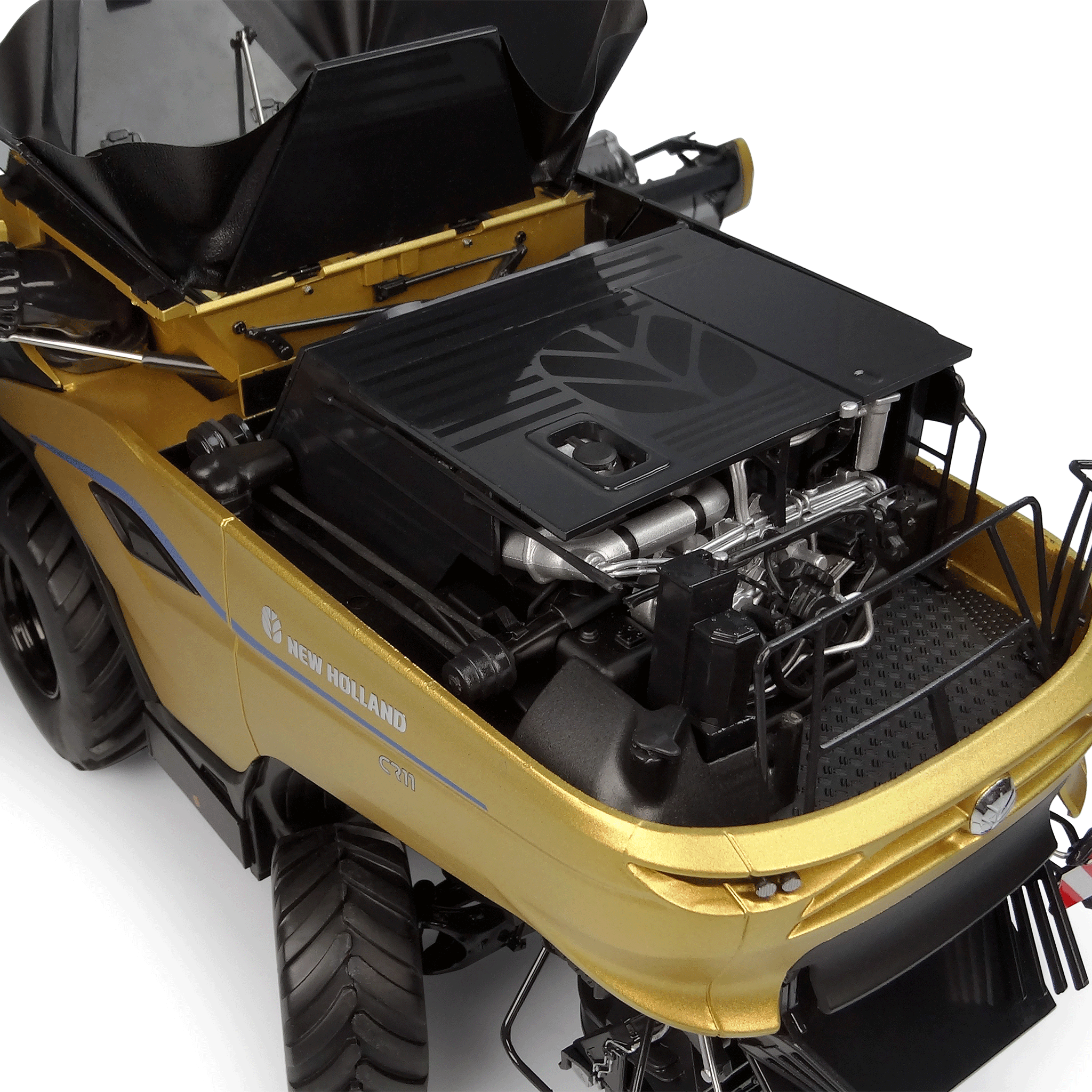 Universal Hobbies New Holland CR11 Combine Gold Show Edition 1:32 Scale