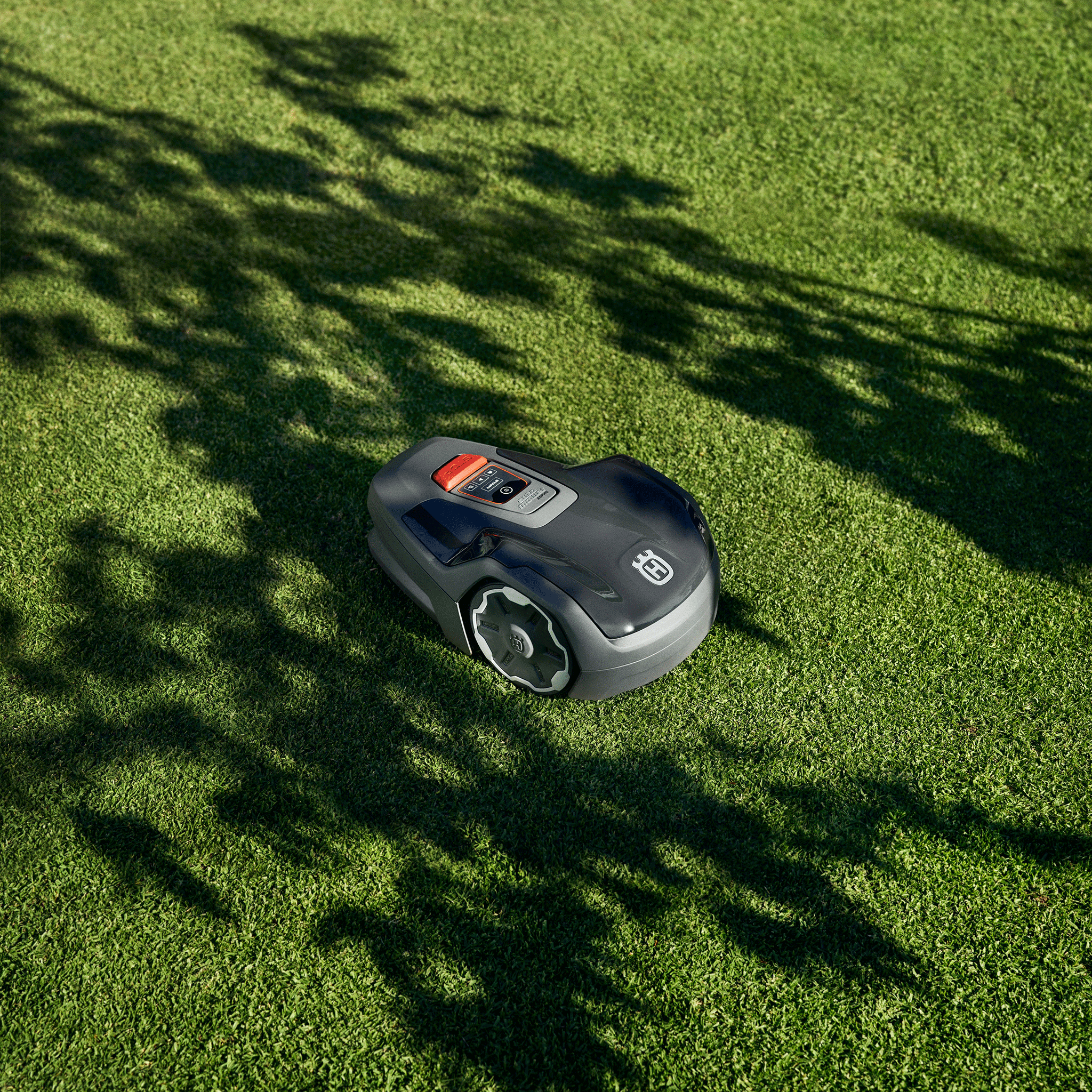Husqvarna Aspire R4 Robotic Lawn Mower